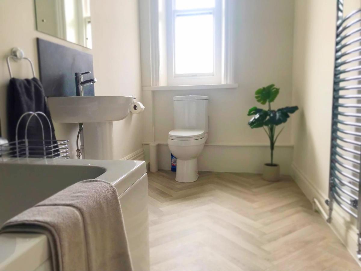 The Chine- A Spacious Close To The Apartment Bournemouth